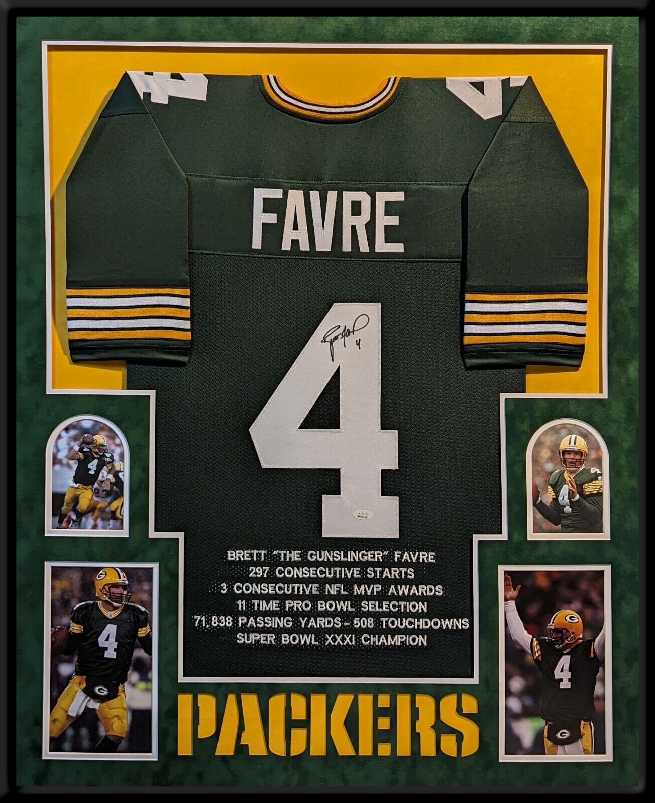 Brett Favre hot signed picture