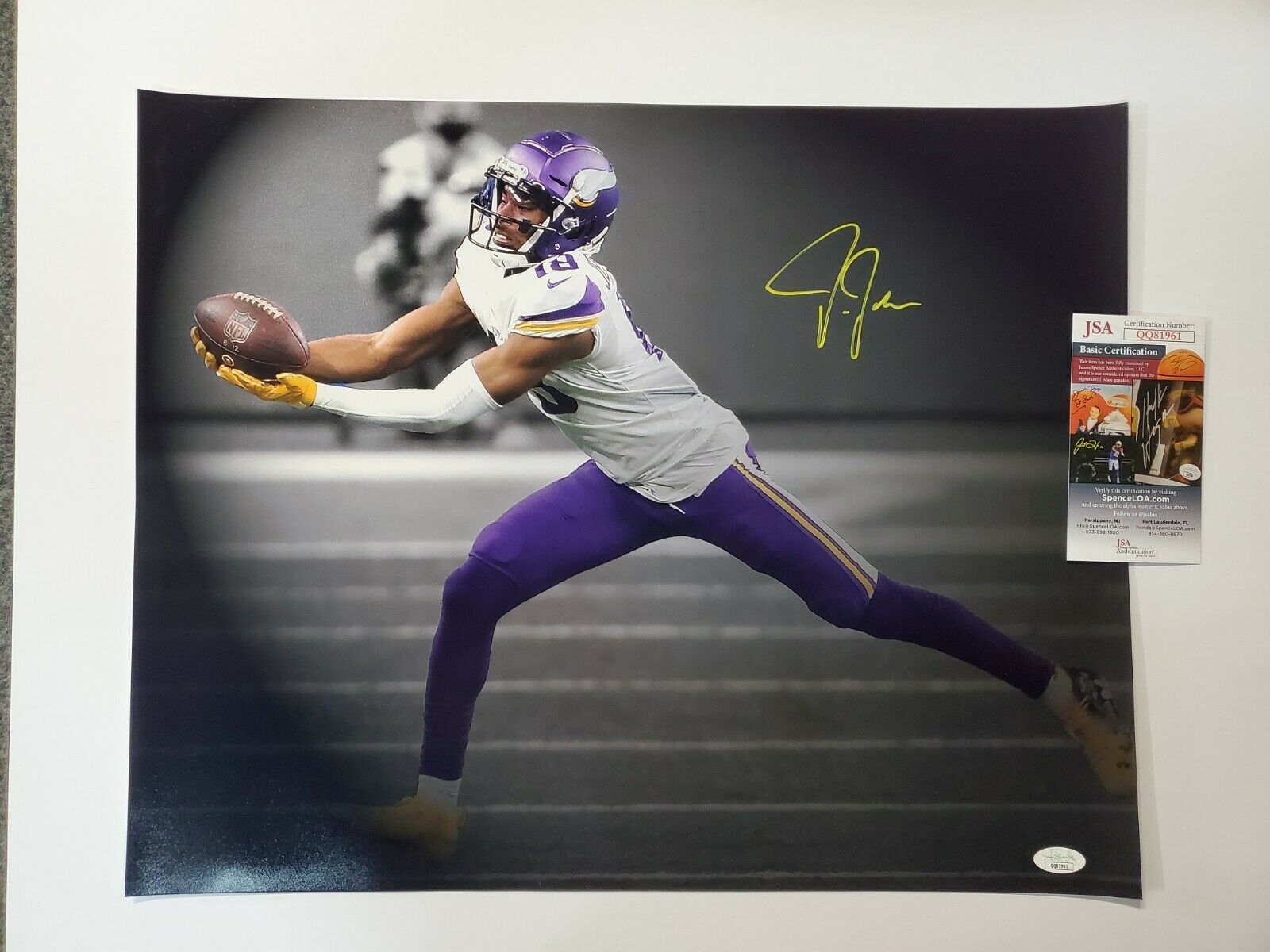 Minnesota Vikings Justin Jefferson Autographed Signed 16X20 Photo Jsa Coa