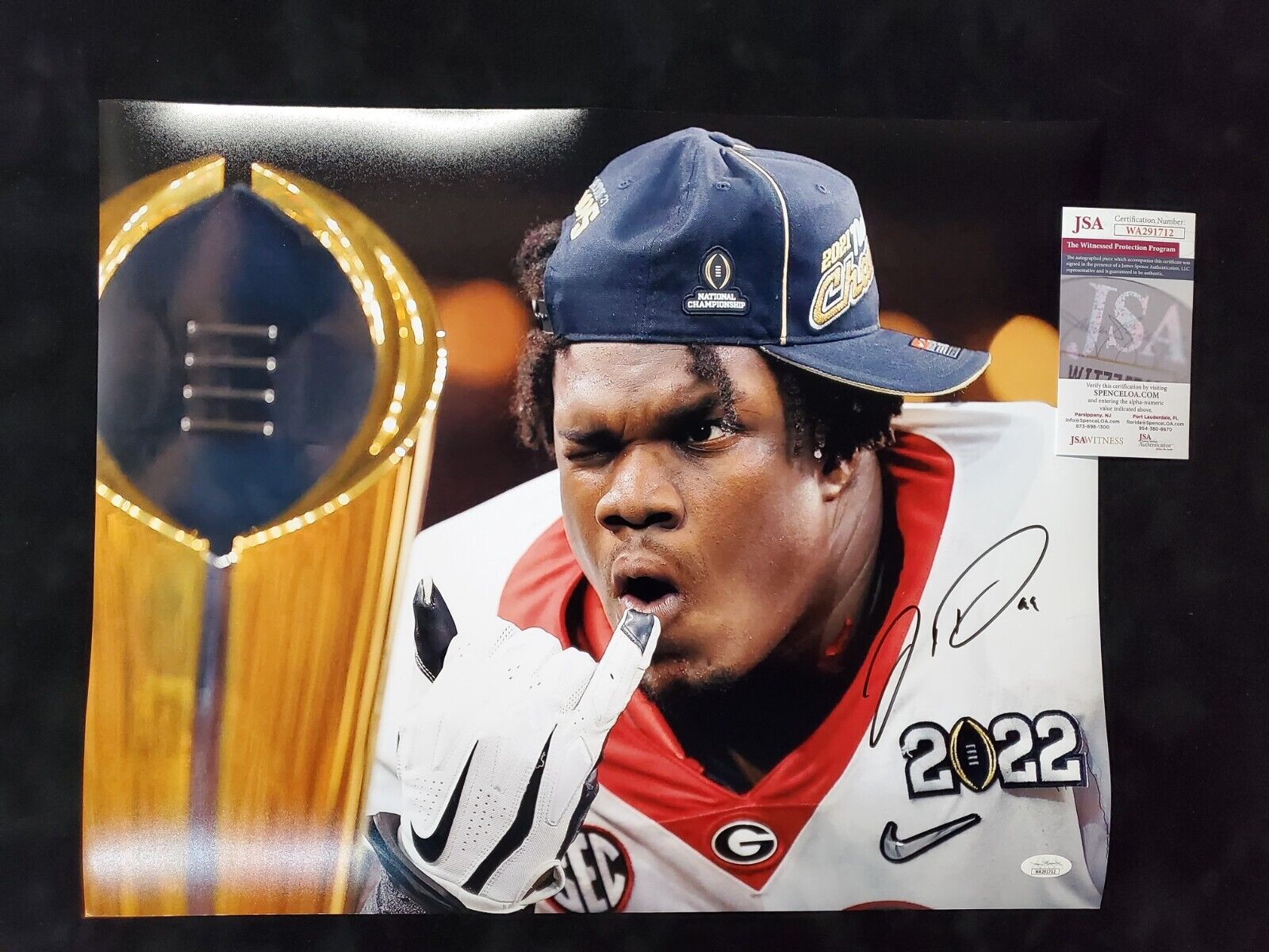 Georgia Bulldogs Nakobe Dean Autographed Signed 11X14 Photo Jsa Coa