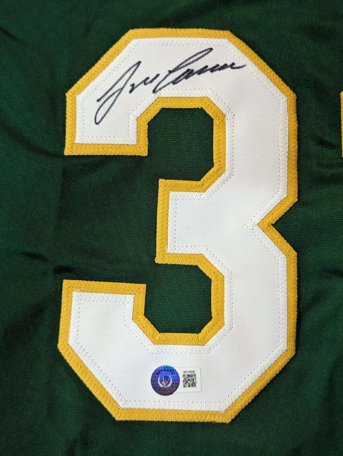 Jose Canseco Signed Jersey (Beckett)