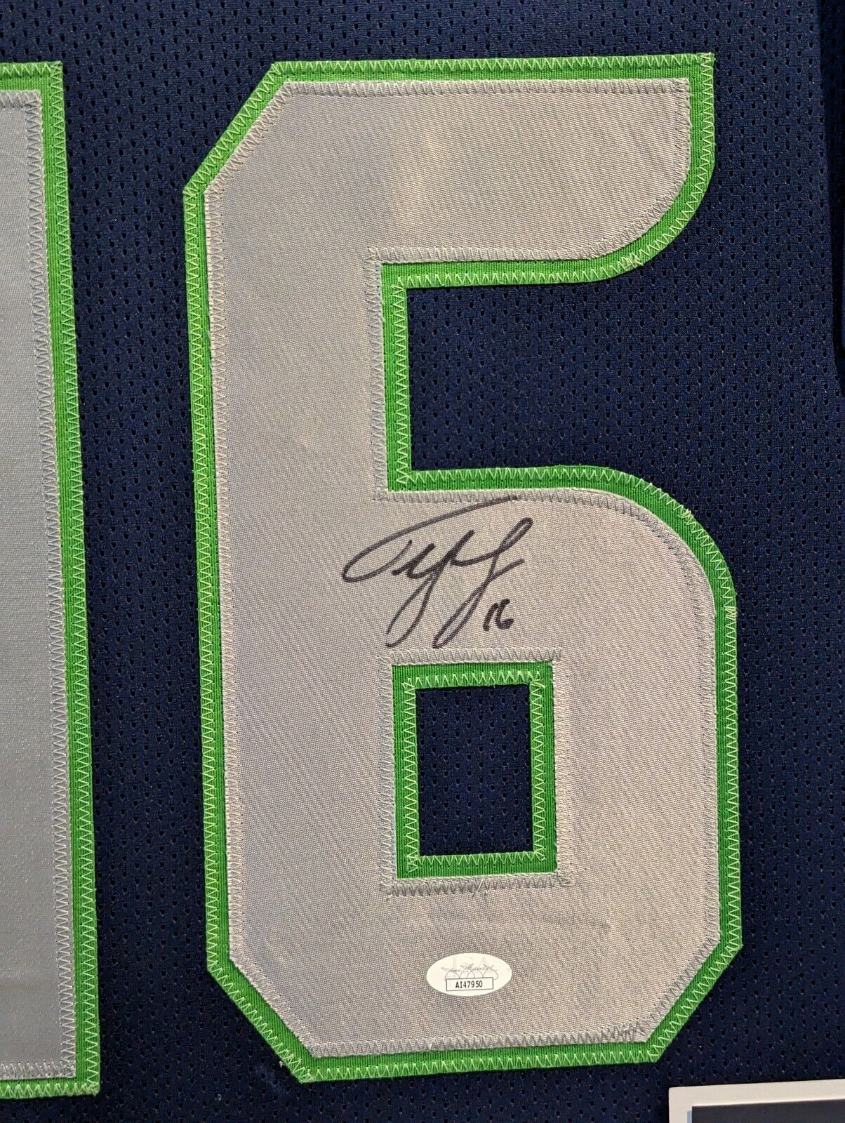 Framed Seattle Seahawks Tyler Lockett Autographed Signed Jersey Jsa Coa