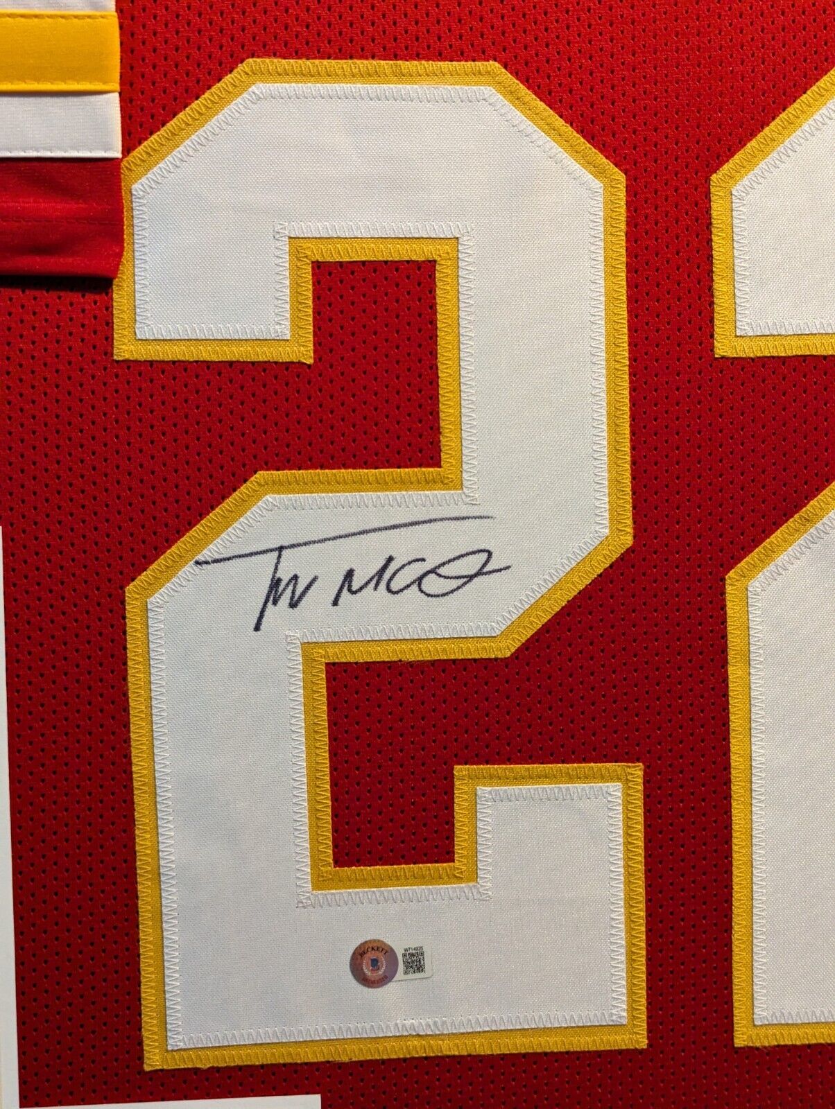 Framed Kansas City Chiefs Trent Mcduffie Autographed Signed Jersey Beckett Holo