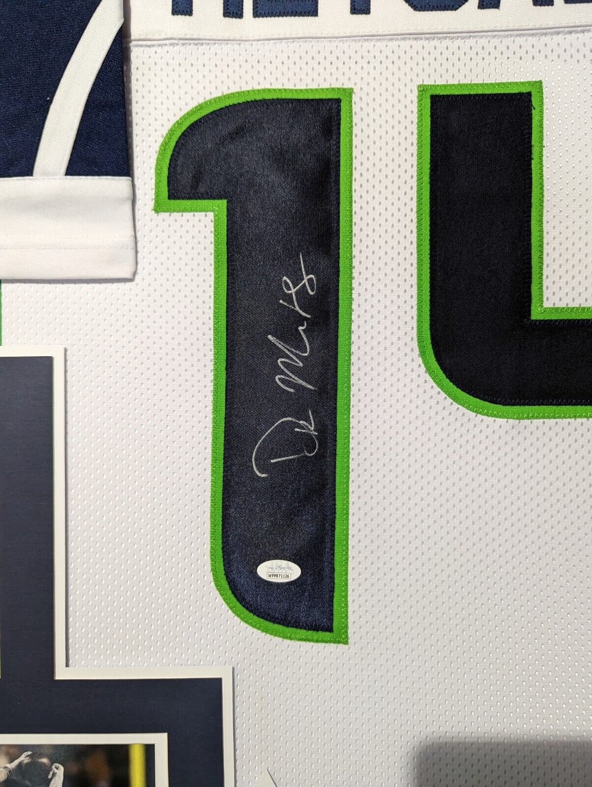 MVP Authentics Framed Seattle Seahawks Dk Metcalf Autographed Signed Jersey Jsa Coa 450 sports jersey framing , jersey framing