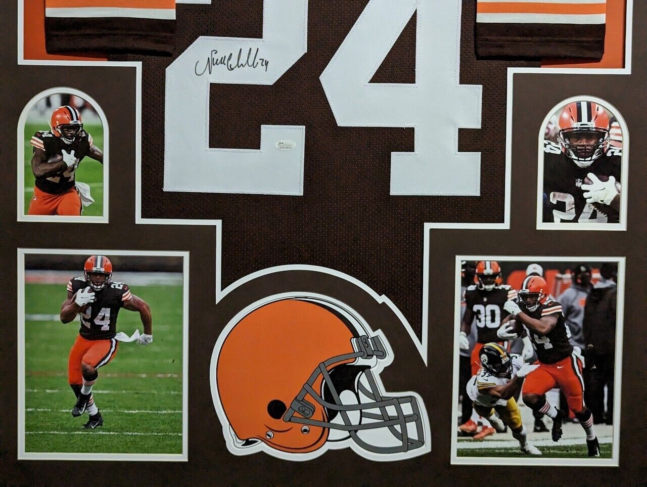 Framed Cleveland Browns Nick Chubb Autographed Signed Jersey Jsa Coa