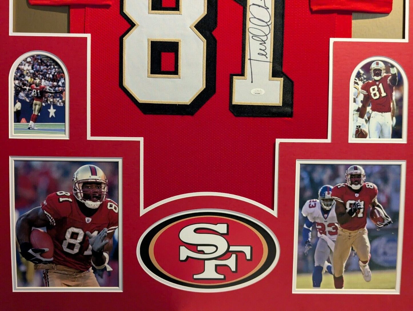 Framed San Francisco 49Ers Terrell Owens Autographed Signed Jersey Jsa Coa