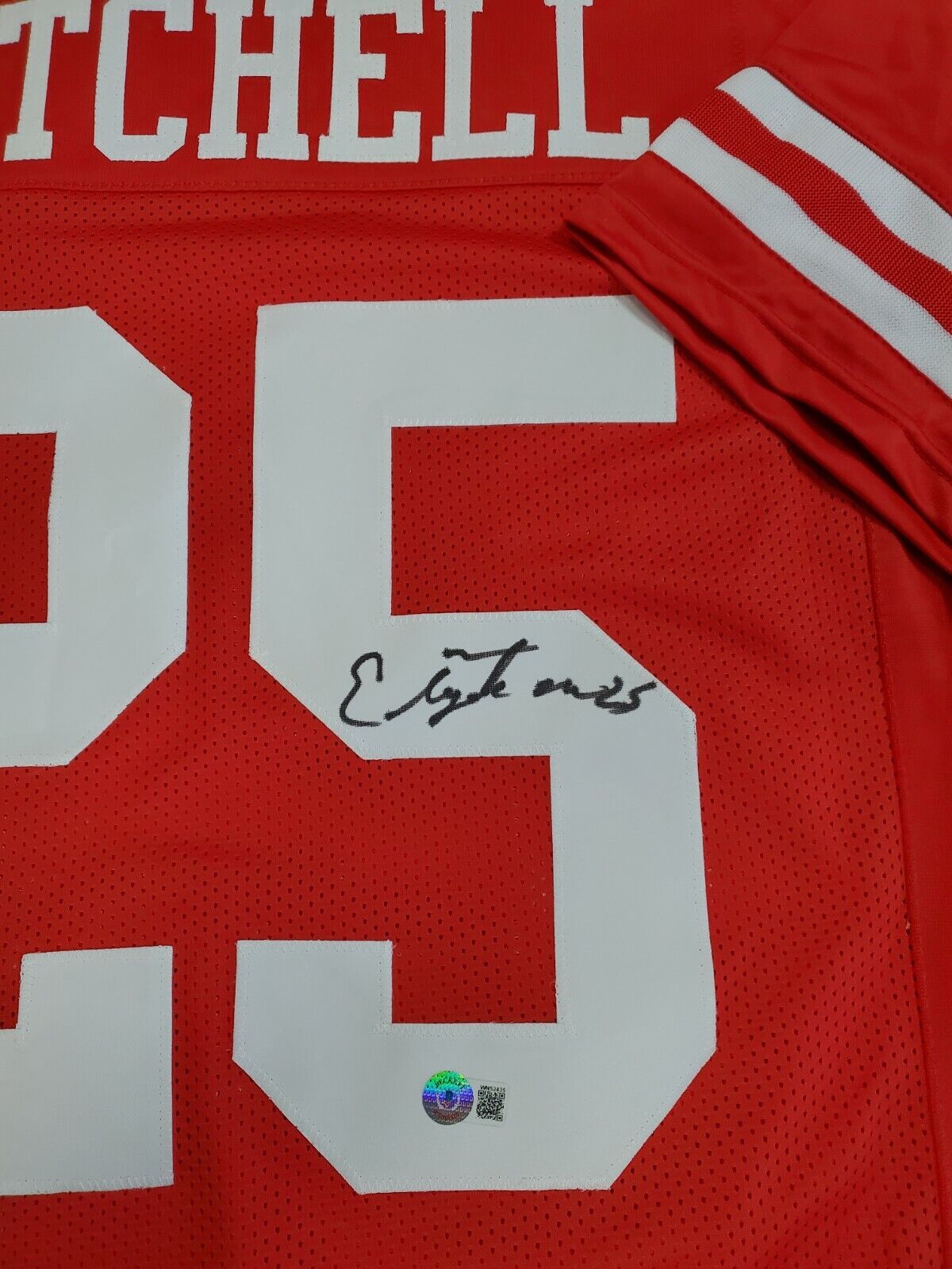 San Francisco 49ers online Jersey signed by Elijah Mitchell