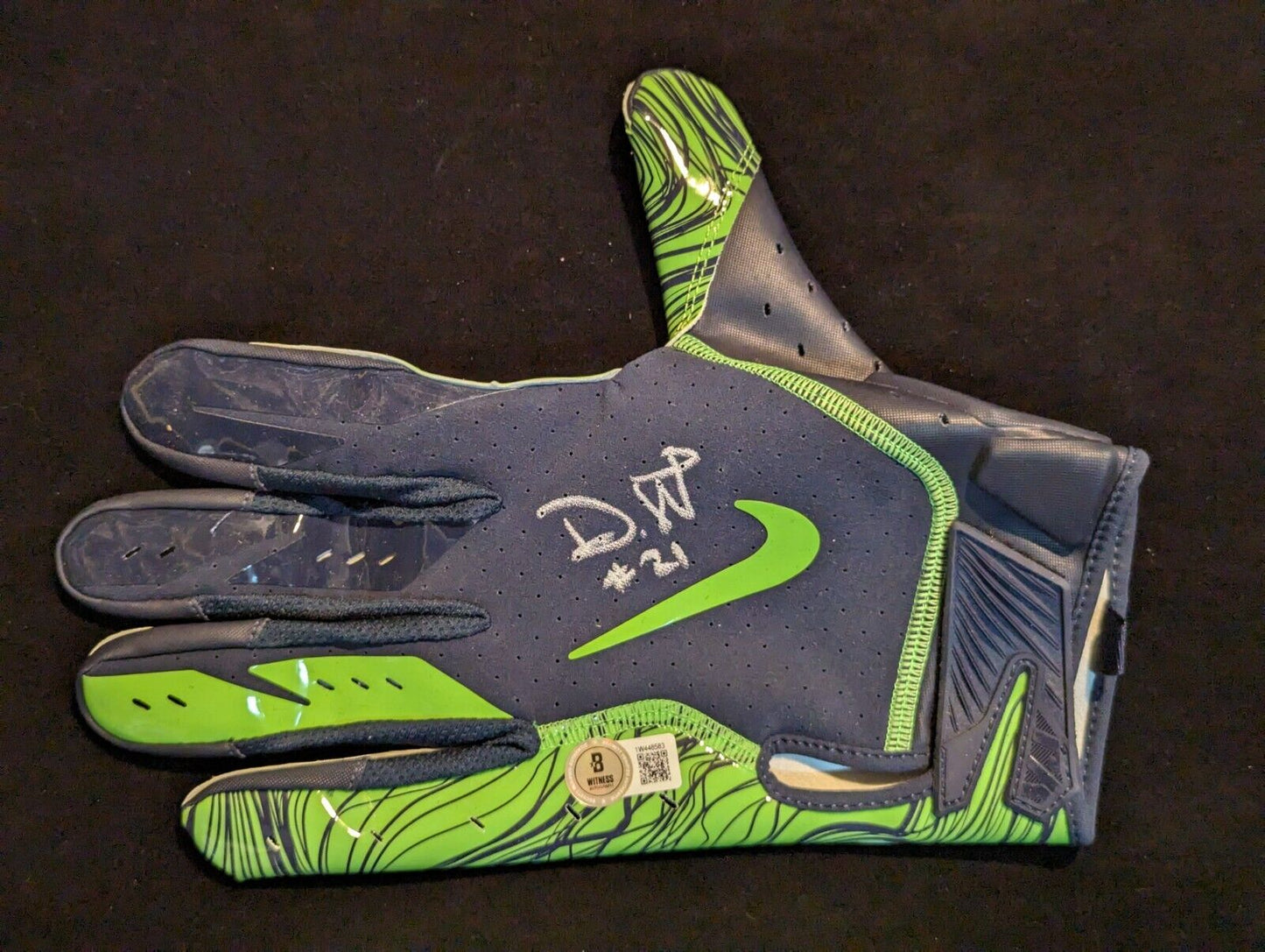 MVP Authentics Seattle Seahawks Devon Witherspoon Signed Football Glove Beckett Hologram 135 sports jersey framing , jersey framing