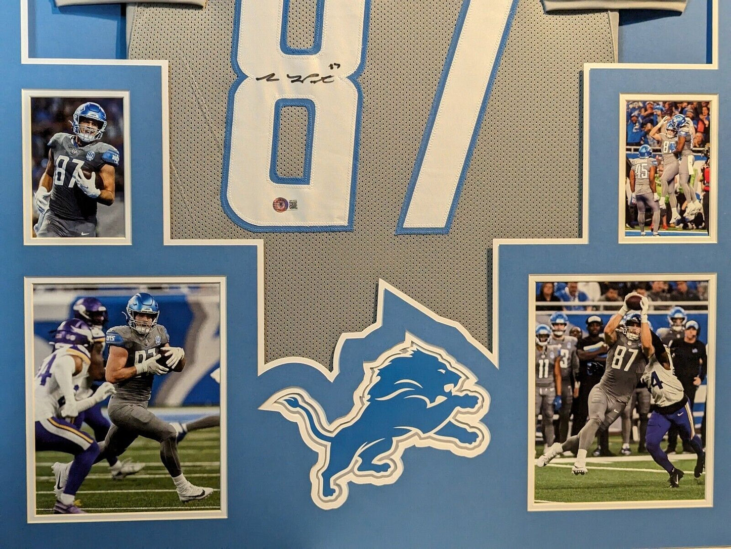 Framed Detroit Lions Sam Laporta Autographed Signed Jersey Beckett Hologram