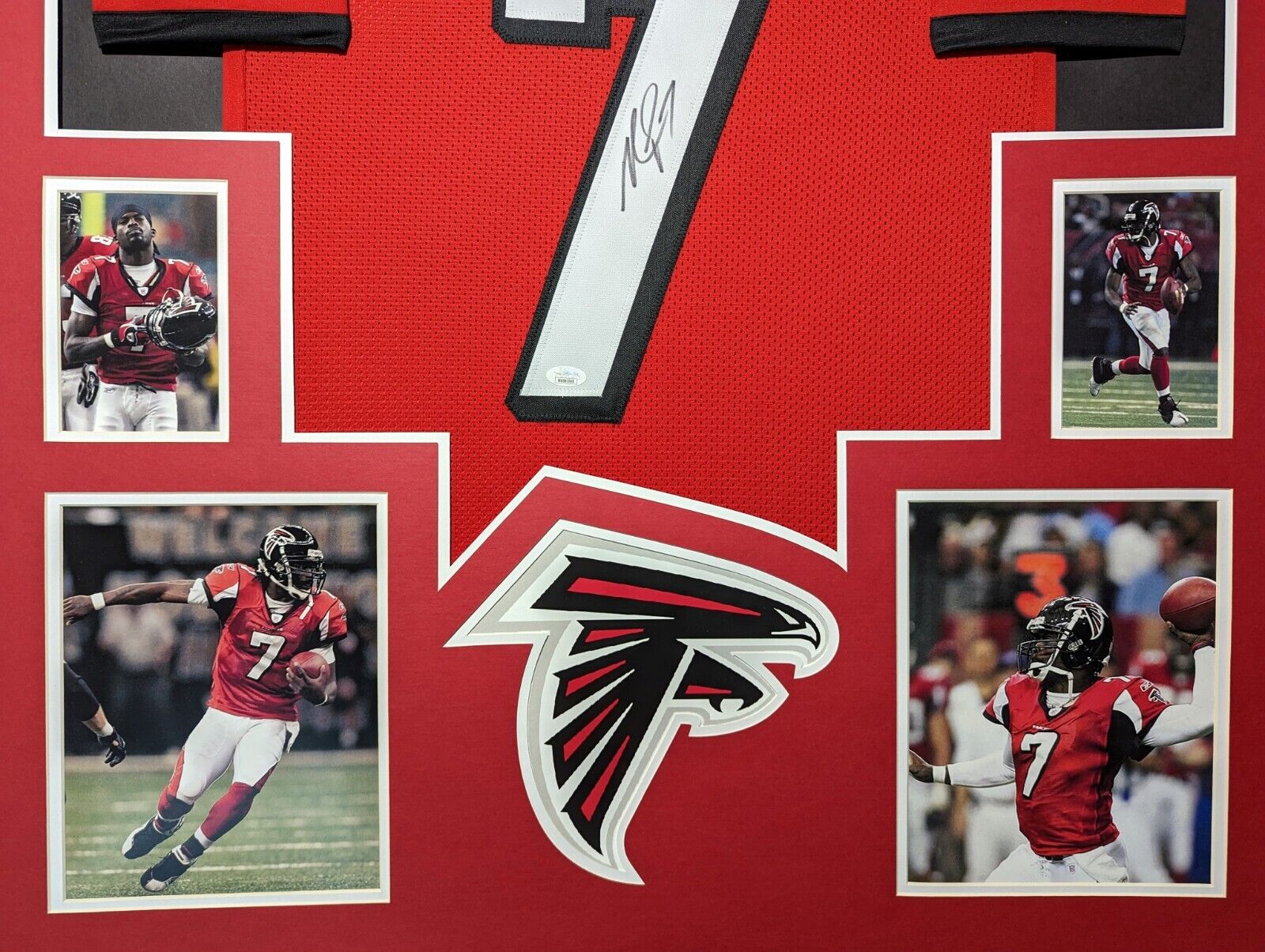 MVP Authentics Framed Atlanta Falcons Michael Vick Autographed Signed Jersey Jsa Coa 405 sports jersey framing , jersey framing