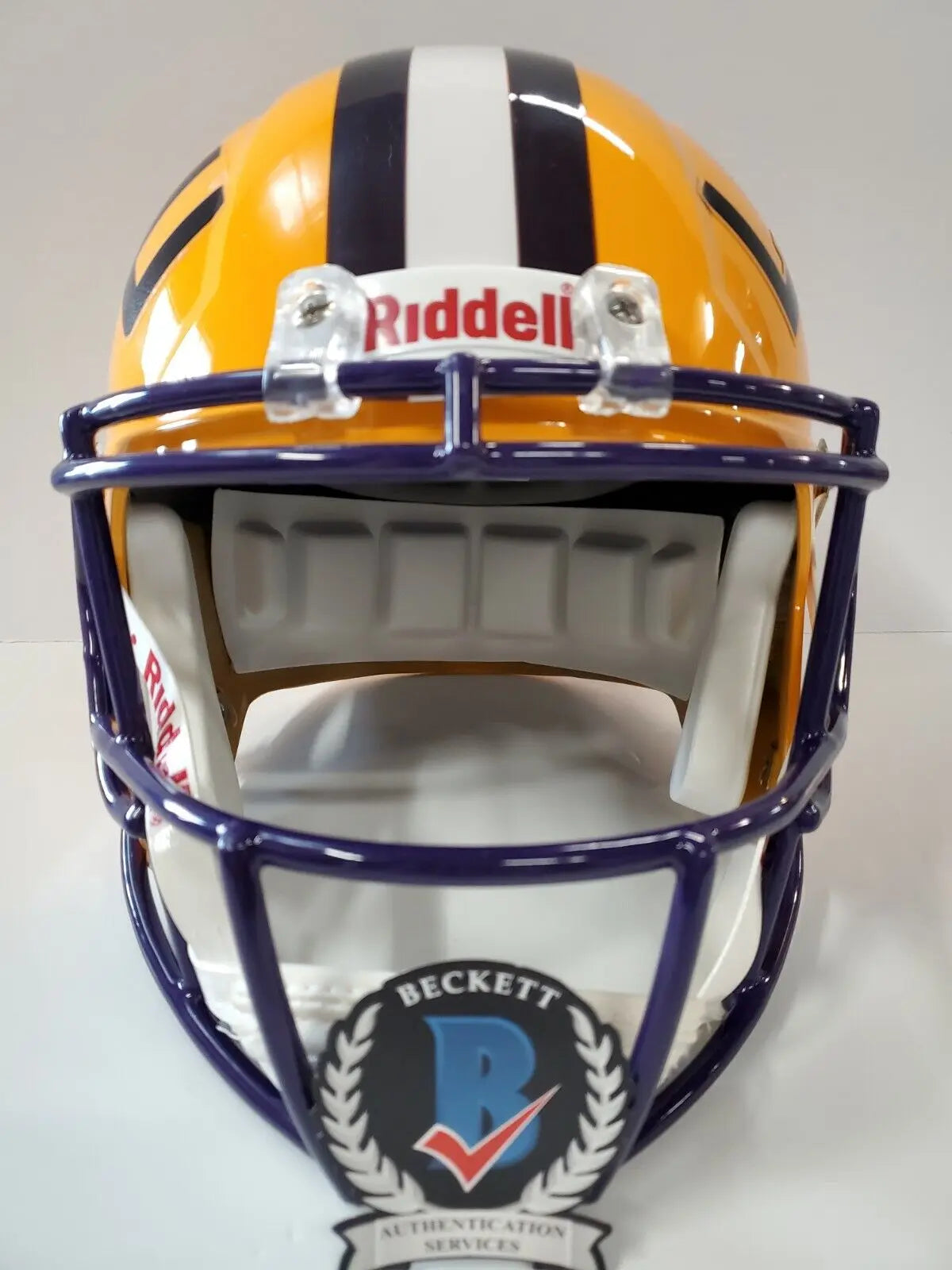 Under the Helmet with RB Clyde Edwards-Helaire, helmet