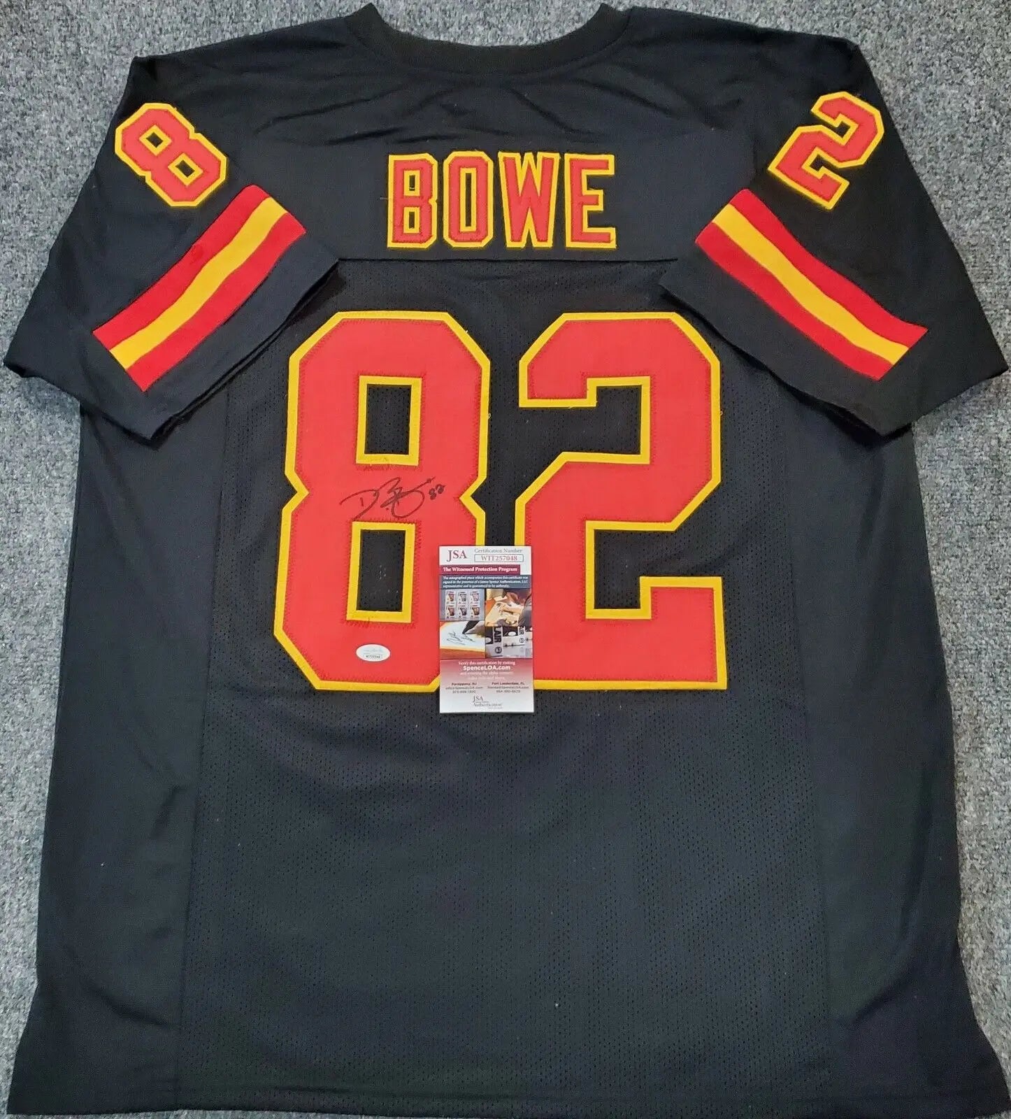 MVP Authentics Kansas City Chiefs Dwayne Bowe Autographed Signed Jersey Jsa  Coa 116.10 sports jersey framing , jersey framing