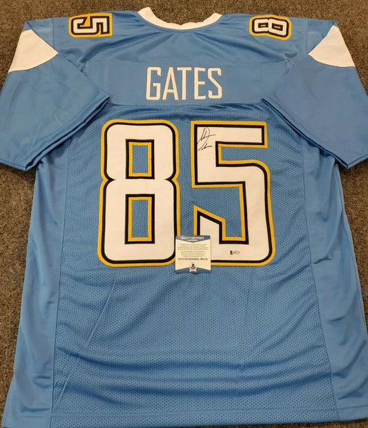 MVP Authentics L.A. Chargers Antonio Gates Autographed Signed Jersey Beckett Coa 135 sports jersey framing , jersey framing