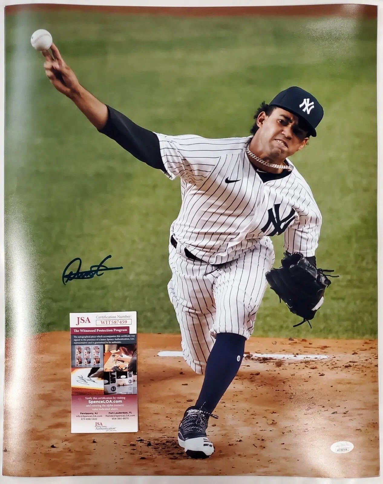 New York Yankees Deivi Garcia Autographed Signed 16X20 Photo Jsa Coa
