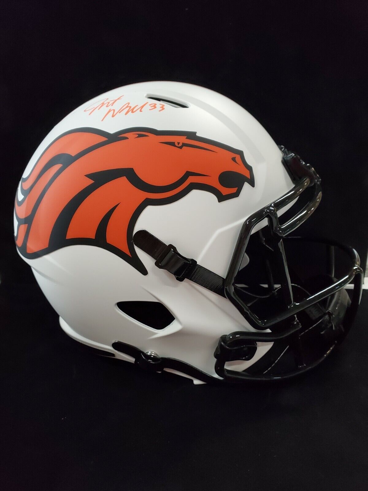 Javonte Williams Signed Broncos Speed Mini Helmet (Beckett)