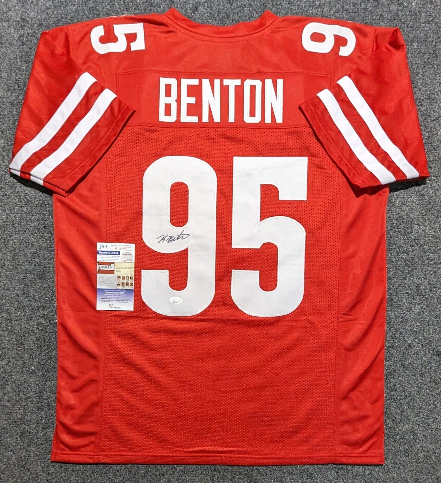 MVP Authentics Wisconsin Badgers Keeanu Benton Autographed Signed Jersey Jsa Coa 90 sports jersey framing , jersey framing