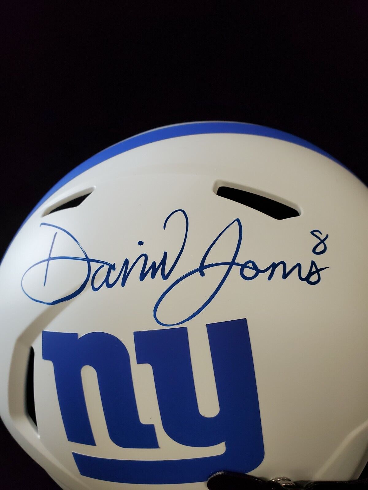 Daniel Jones Autographed New York Giants Chrome Full-Size Football Helmet -  BAS COA