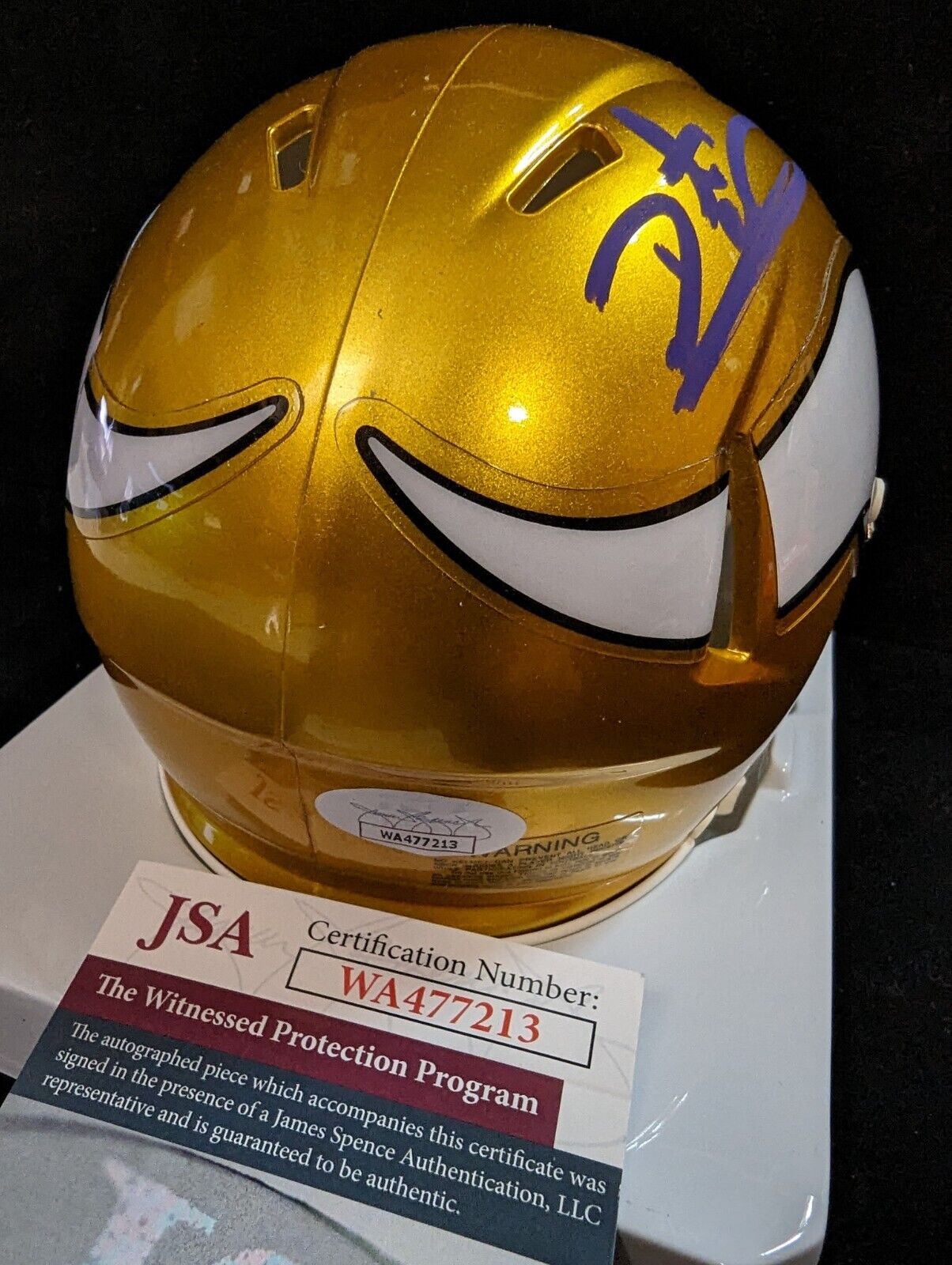 Daunte Culpepper offers Autographed Minnesota Vikings Mini Helmet (JSA COA)