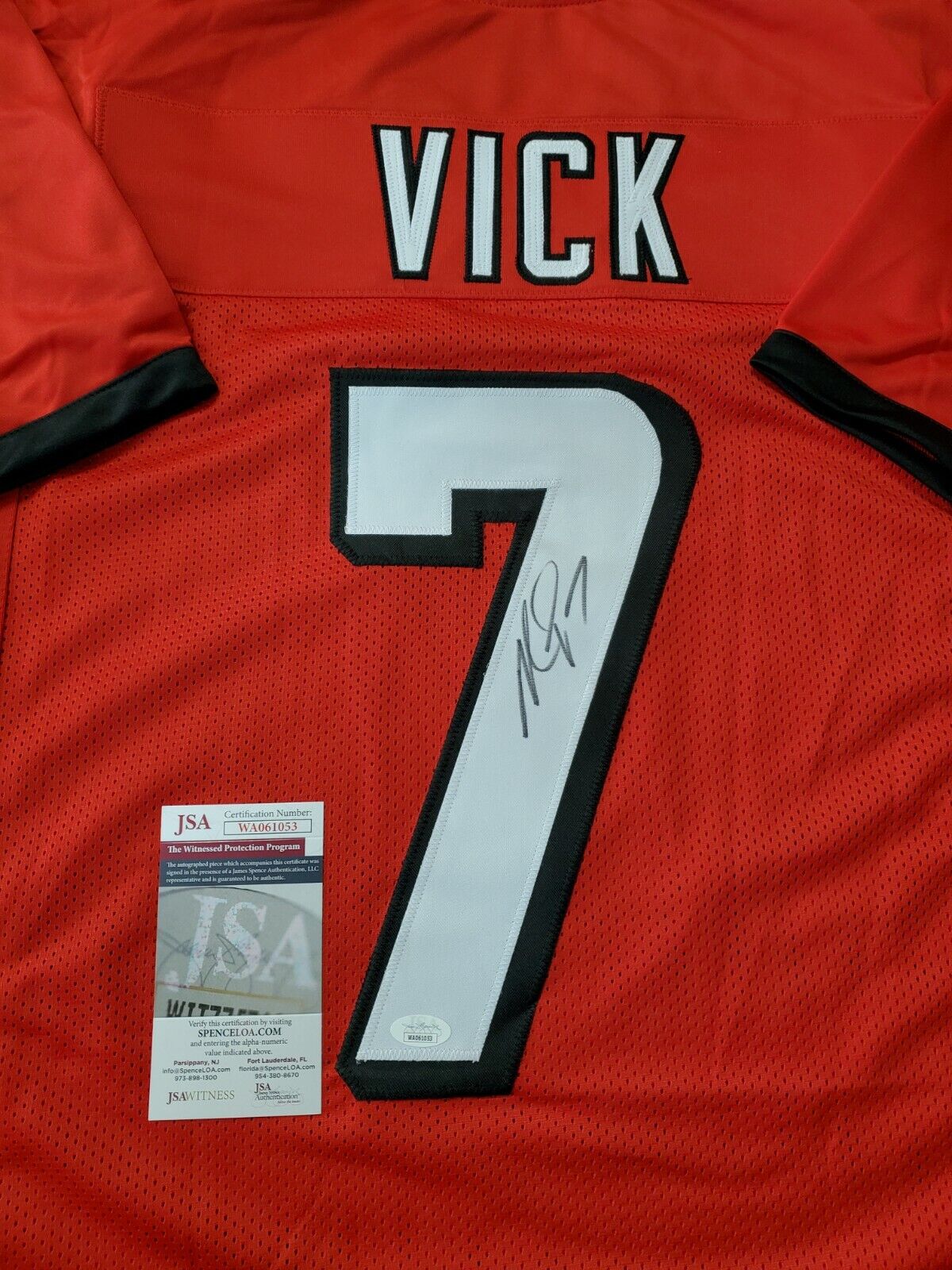 Atlanta Falcons Michael Vick Autographed Signed Jersey Jsa Coa