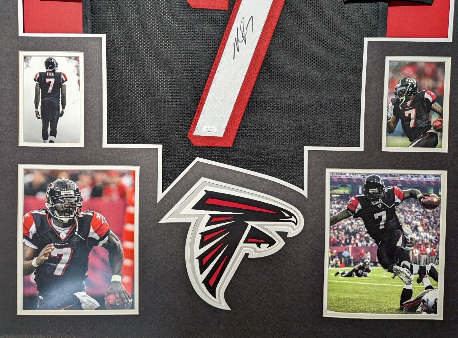 Framed Atlanta Falcons Michael Vick Autographed Signed Jersey Jsa Coa – MVP  Authentics